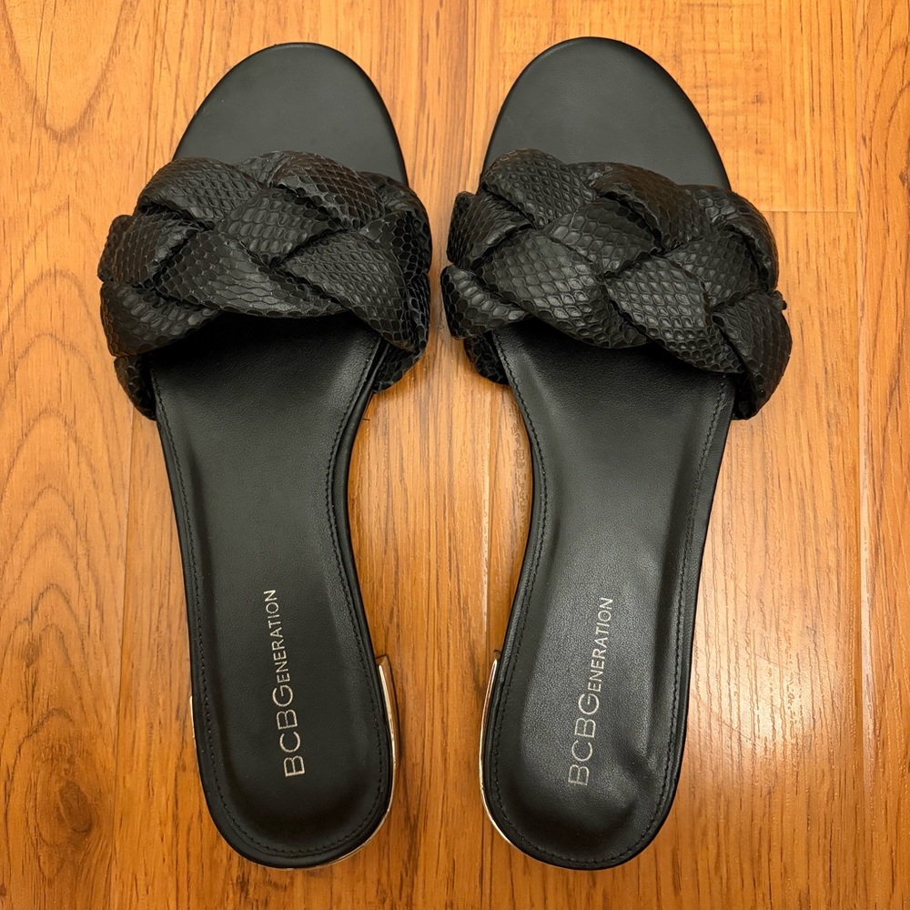BCBGeneration Black‎ Woven Leather Slide Sandals, size 10